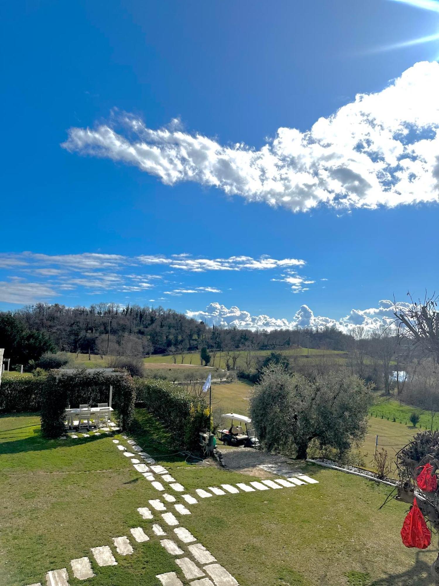 Holiday Home Sovenigo Puegnago Bagian luar foto