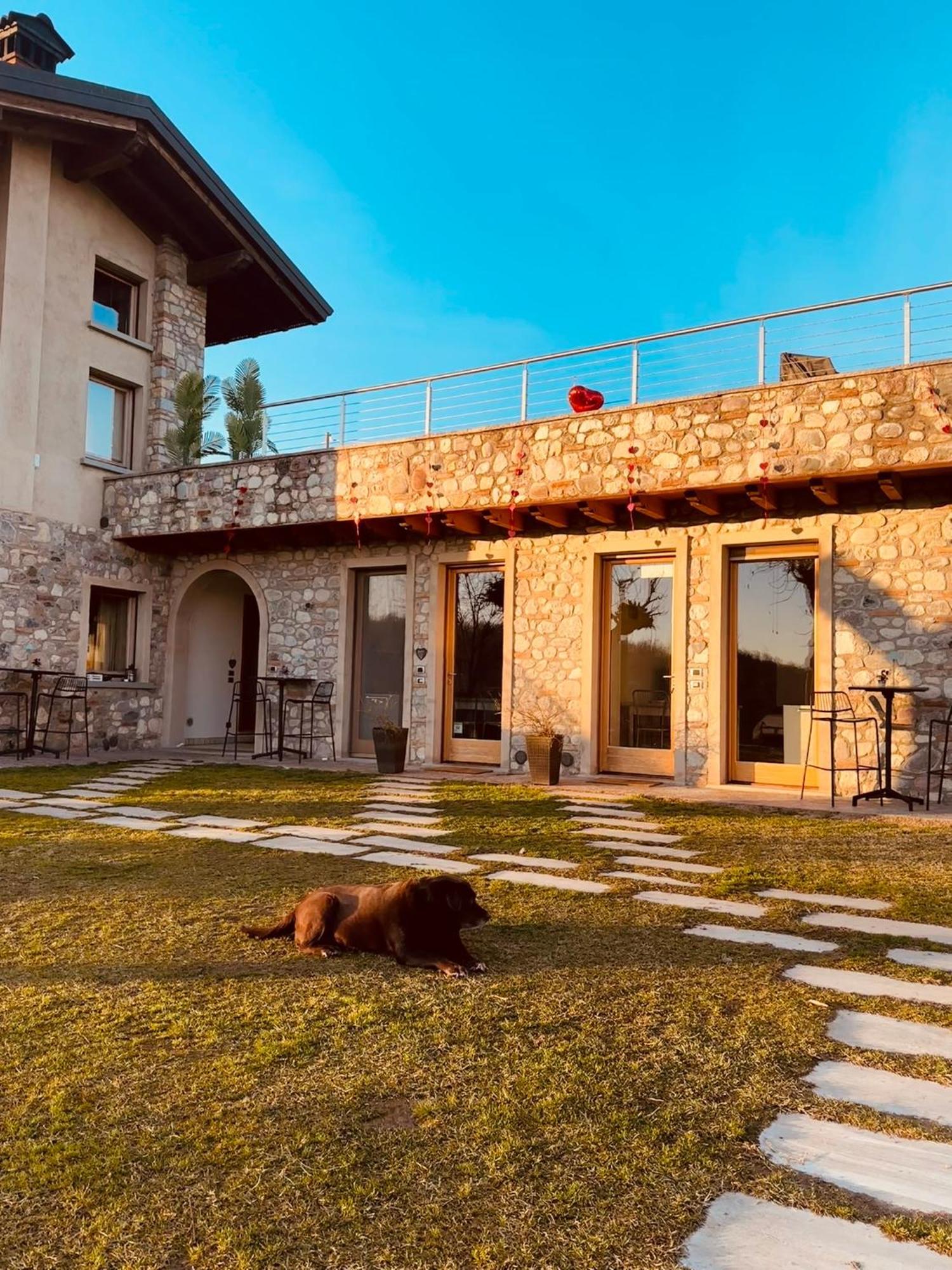 Holiday Home Sovenigo Puegnago Bagian luar foto