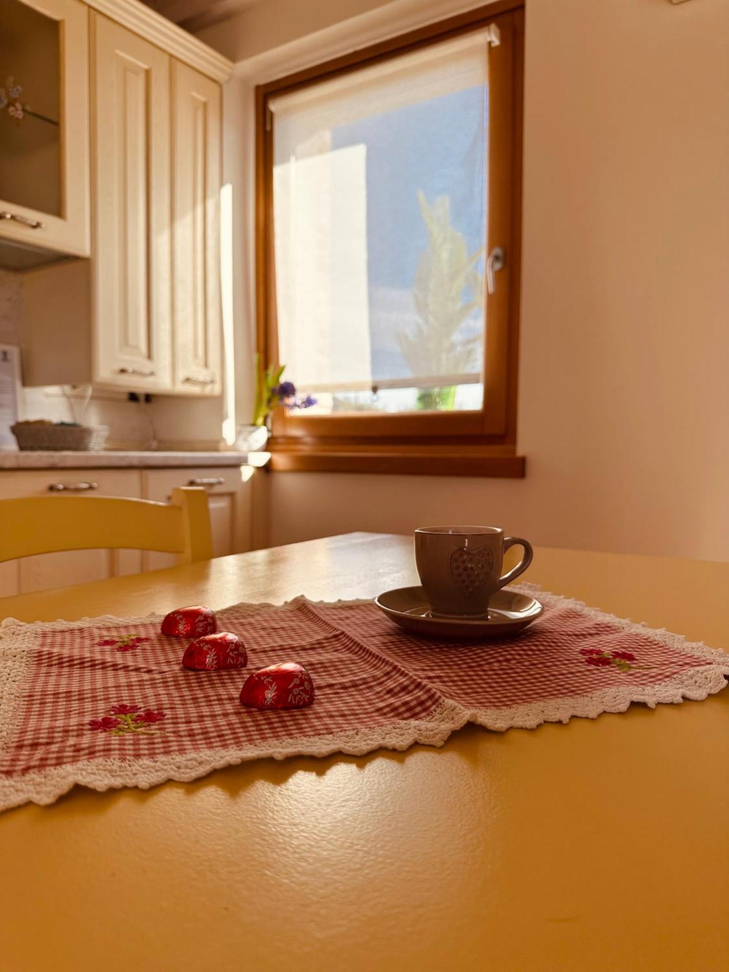 Holiday Home Sovenigo Puegnago Bagian luar foto