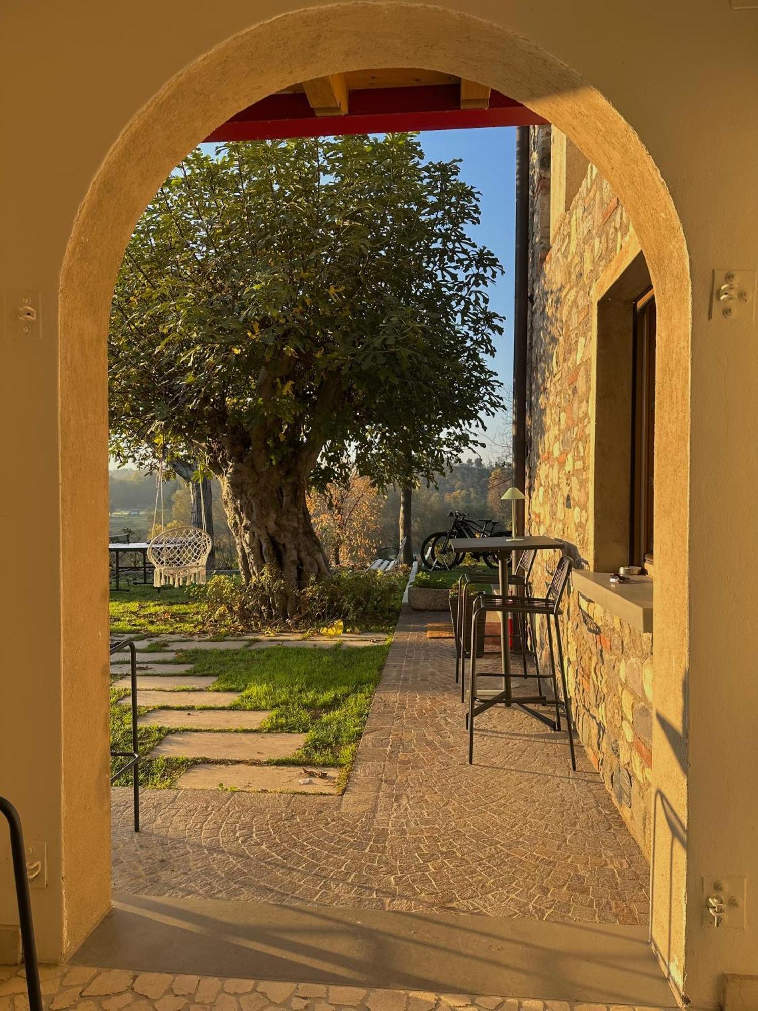 Holiday Home Sovenigo Puegnago Bagian luar foto