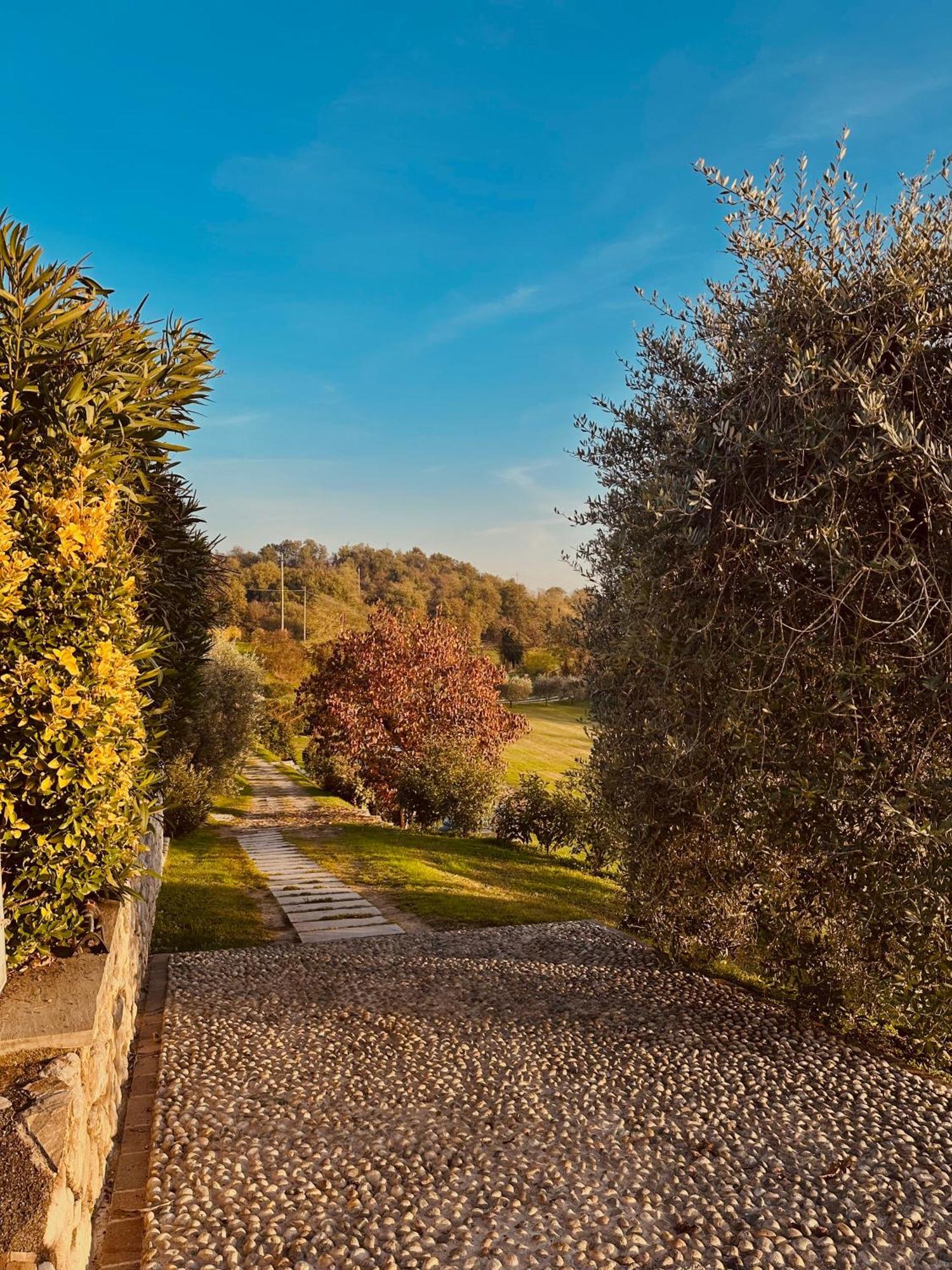 Holiday Home Sovenigo Puegnago Bagian luar foto